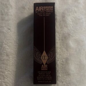 Charlotte Tilbury Airbrush Flawless Setting Spray in Black and Gold